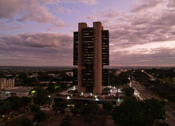 BC vende 14.500 dos 15.000 contratos de swap cambial tradicional ofertados em leilão de rolagem 3