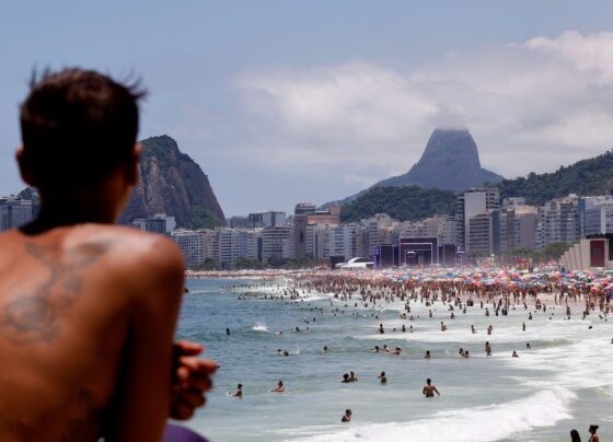 Brasil bate recorde de entrada de turistas internacionais 13