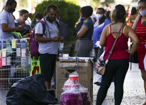 Brasileiros relatam menor renda e insegurança alimentar após pandemia 3