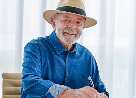 Discurso de Natal: Lula diz que economia é forte e vai cuidar do povo 11