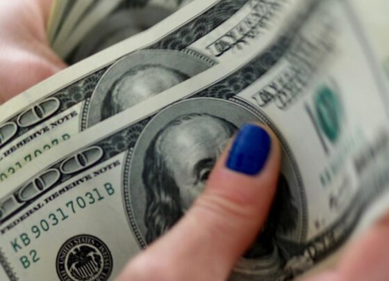 Dólar sobe para R$ 6,18 influenciado pelo cenário externo 8