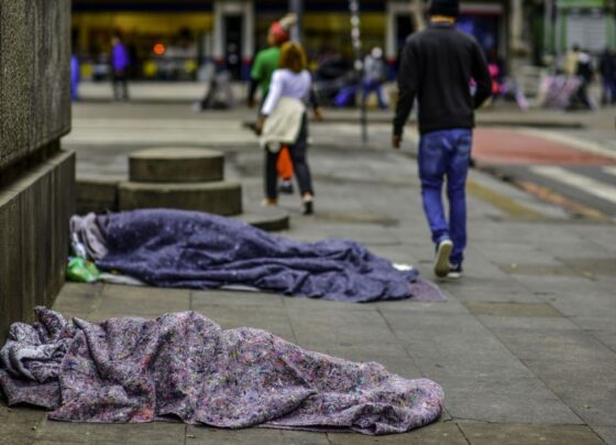 São Paulo tem quase 90 mil pessoas em situação de rua, aponta levantamento 7