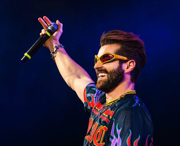 Alok soma bilhões de execuções de músicas nas plataformas digitais e promete show com drones e hits globais Foto: (Divulgação/Alok)