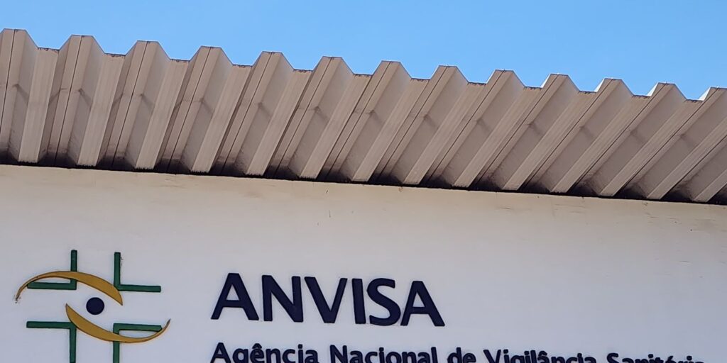 Anvisa proíbe suplementos alimentares de origem desconhecida 1