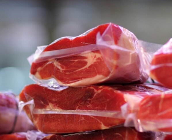 Carne bovina embalada