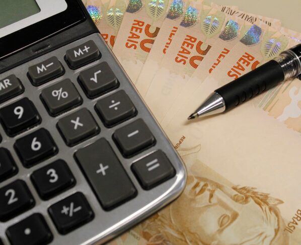 selic - governo - teto de gastos