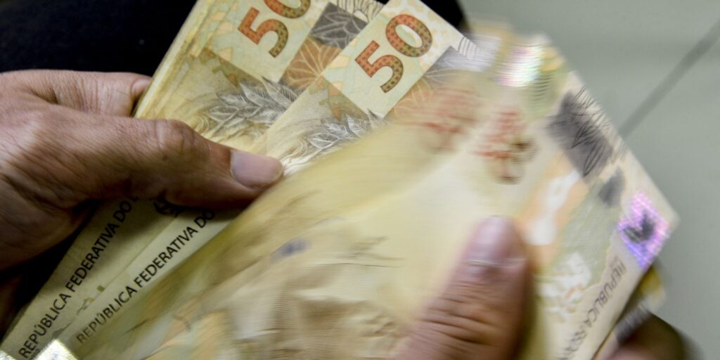 Portaria convoca instituições financeiras para 3ª fase do Desenrola 1