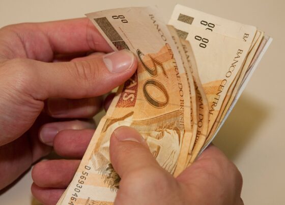 auxílio, dívida, dinheiro, valores esquecidos