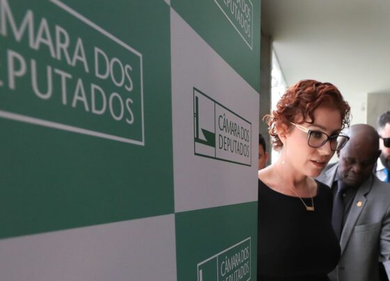 Itália julga extradição de Carla Zambelli, nesta terça-feira 15