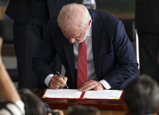 Lula veta integralmente PL da Dosimetria 15