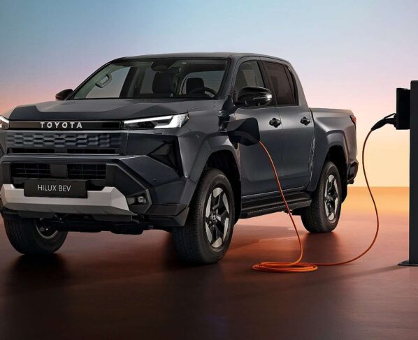 Toyota Hilux 2027