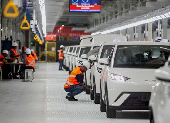 Produção de carros vai crescer no Brasil em 2026, projeta Anfavea 15