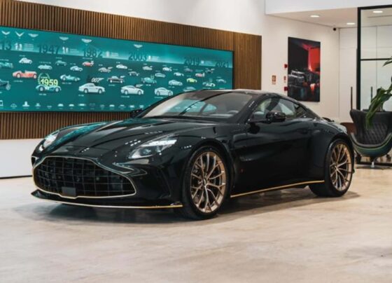Quanto custa o Aston Martin Vantage S no Brasil? 16