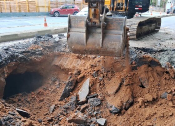 Obra de reconstrução de galeria na avenida Francisco Rodrigues Filho é concluída e a pista está liberada 9