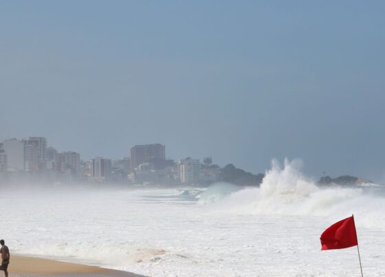 Rio tem novo alerta de ressaca neste fim de semana 11