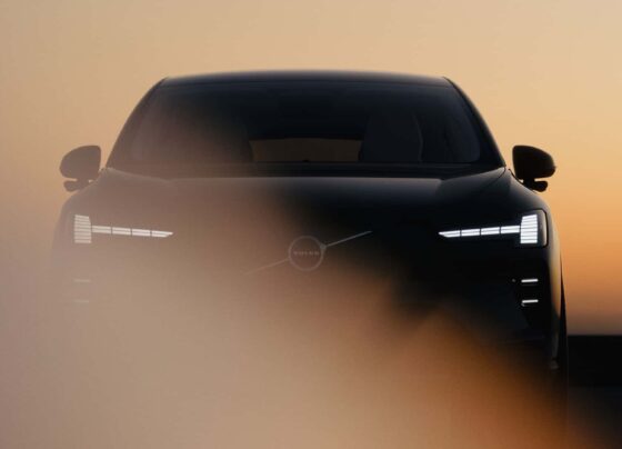 Volvo EX60 estreia na próxima semana com 810 km de alcance e IA do Google 10