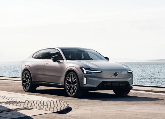 Volvo ES90