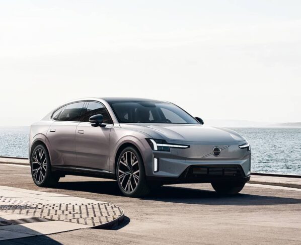 Volvo ES90