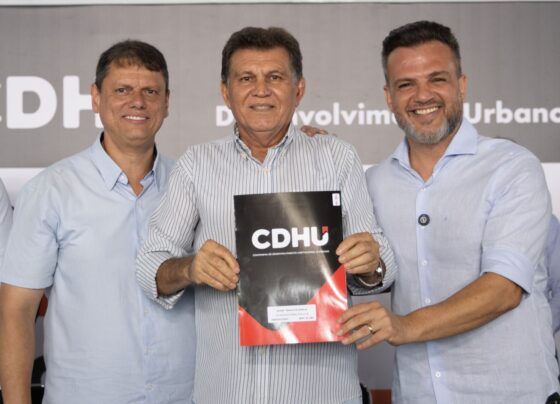 Com presença do governador Tarcísio, Itaquá entrega 1,2 mil matrículas habitacionais do Jardim Odete II 7