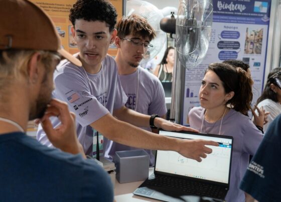 Dois projetos do Centro Paula Souza são premiados na 24ª edição da Febrace 9