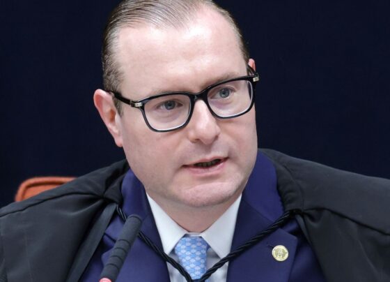 Ministro Zanin, do STF, suspende eleição indireta para governo do Rio 5