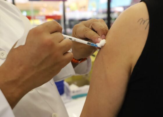 Saúde realiza 'Dia D' de vacinação contra a gripe em nove unidades neste sábado 5