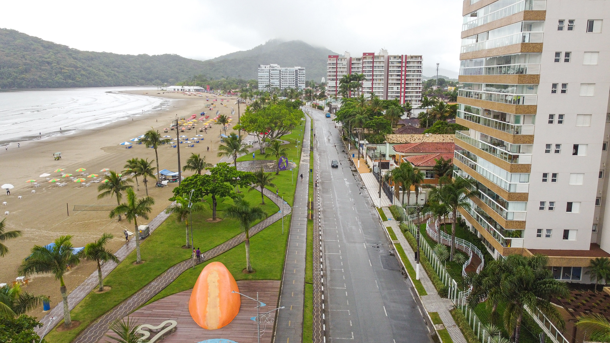 Bertioga realiza “Domingo em Movimento” com esporte, lazer, saúde e ações educativas de mobilidade e segurança viária na orla 9