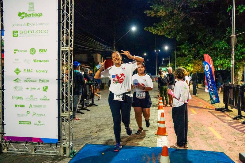 Bertioga celebra mês de aniversário com corrida noturna 5