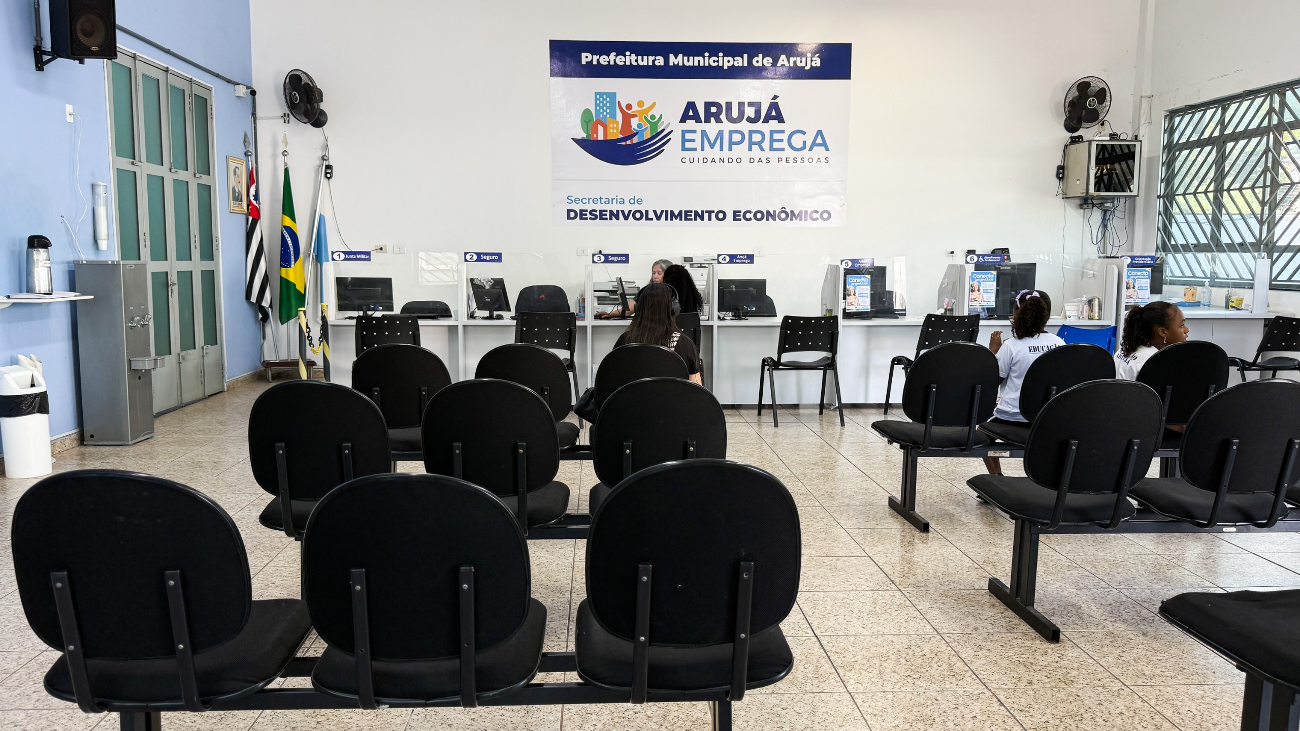 Programa Arujá Emprega realiza processo seletivo nesta terça (05) 7