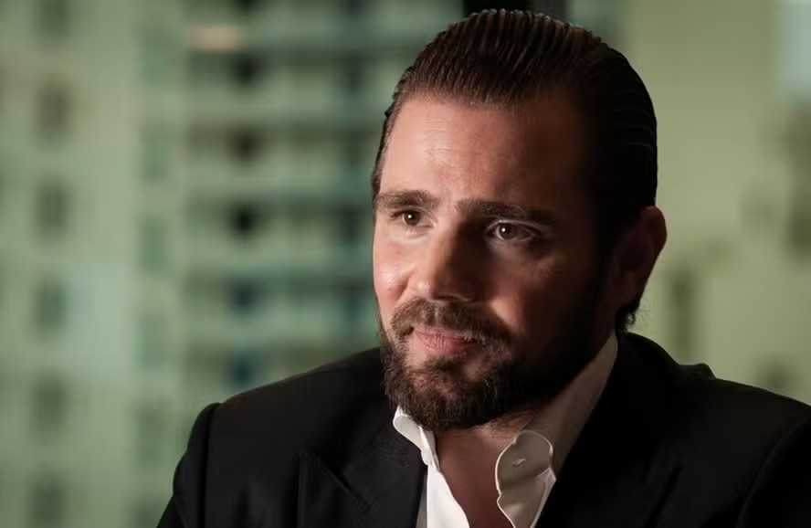Empresa usada por Vorcaro para financiar filme de Bolsonaro repassou R$ 139 mi para firmas suspeitas de ligação com PCC e máfia italiana 1