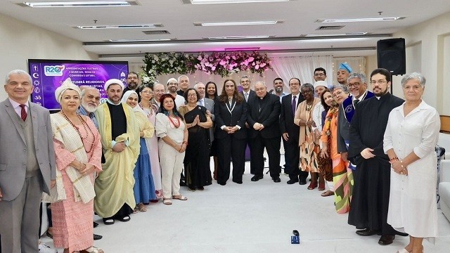 Fé e união marcam vigília contra o feminicídio aos pés do Cristo Redentor 2
