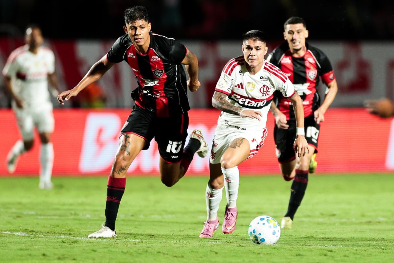 Flamengo perde para o Vitória no Barradão pela primeira vez em quase 13 anos e é eliminado da Copa do Brasil 1