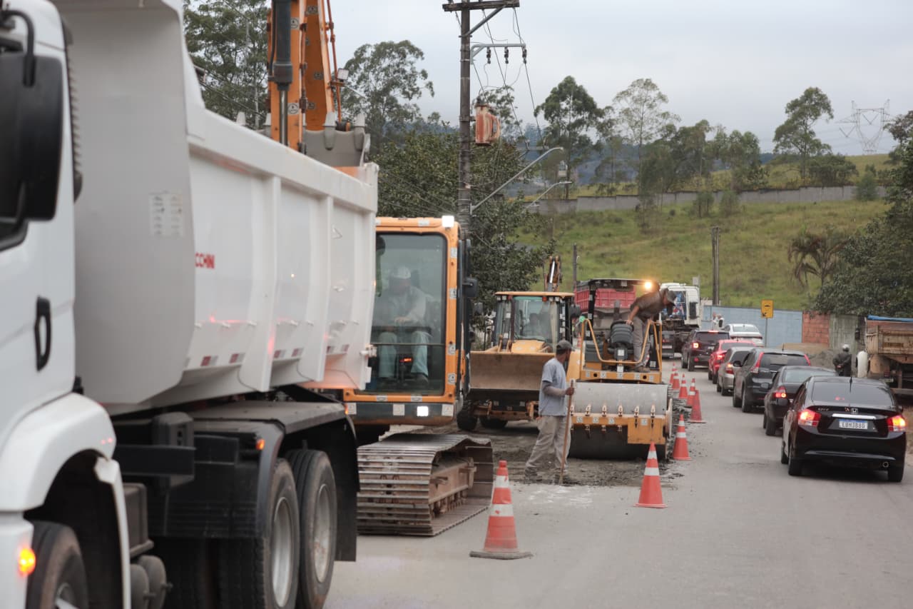 Prefeitura de Suzano oficializa início das obras de requalificação da rua Guilherme Garijo 5