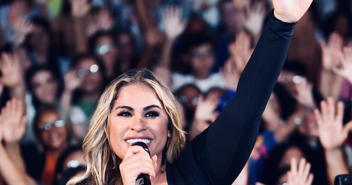 Michelle Nascimento percorre o Brasil com a missão “Ele Veio” e prepara novos lançamentos 2