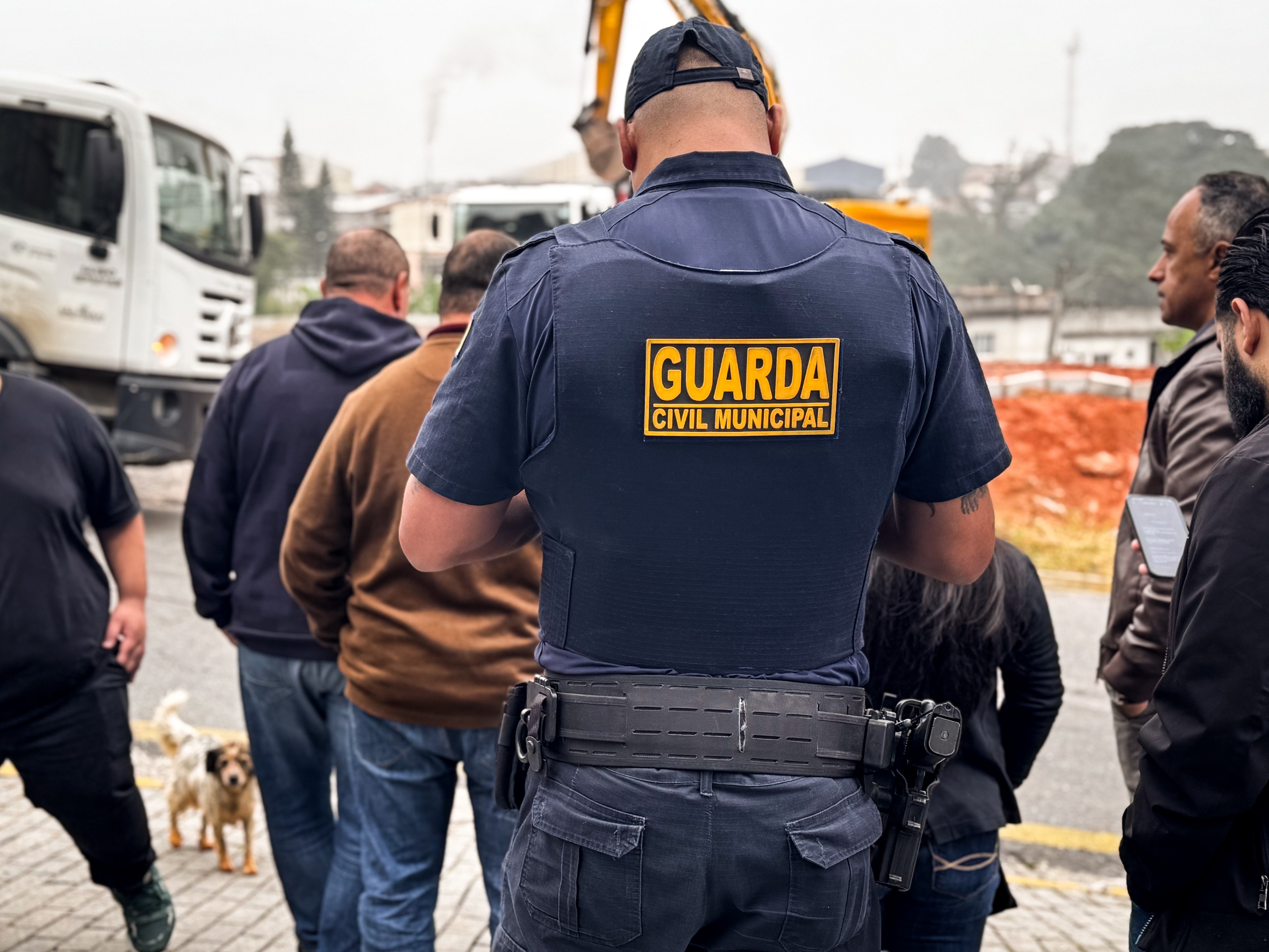 Operação integrada reforça combate ao descarte irregular no Jardim Santa Rosa 1