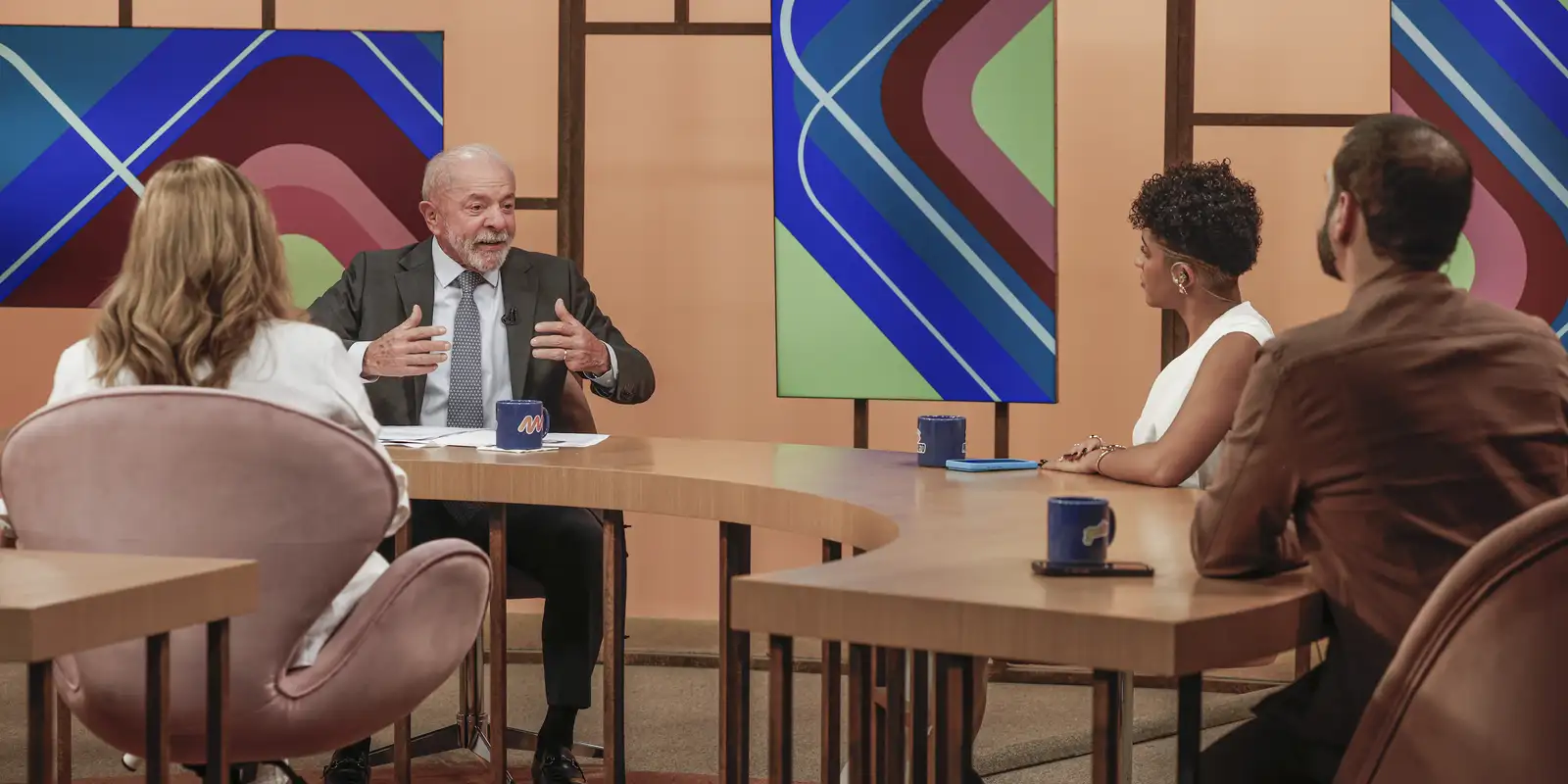 "Vamos ver quem é quem", diz Lula sobre redução da jornada de trabalho 19