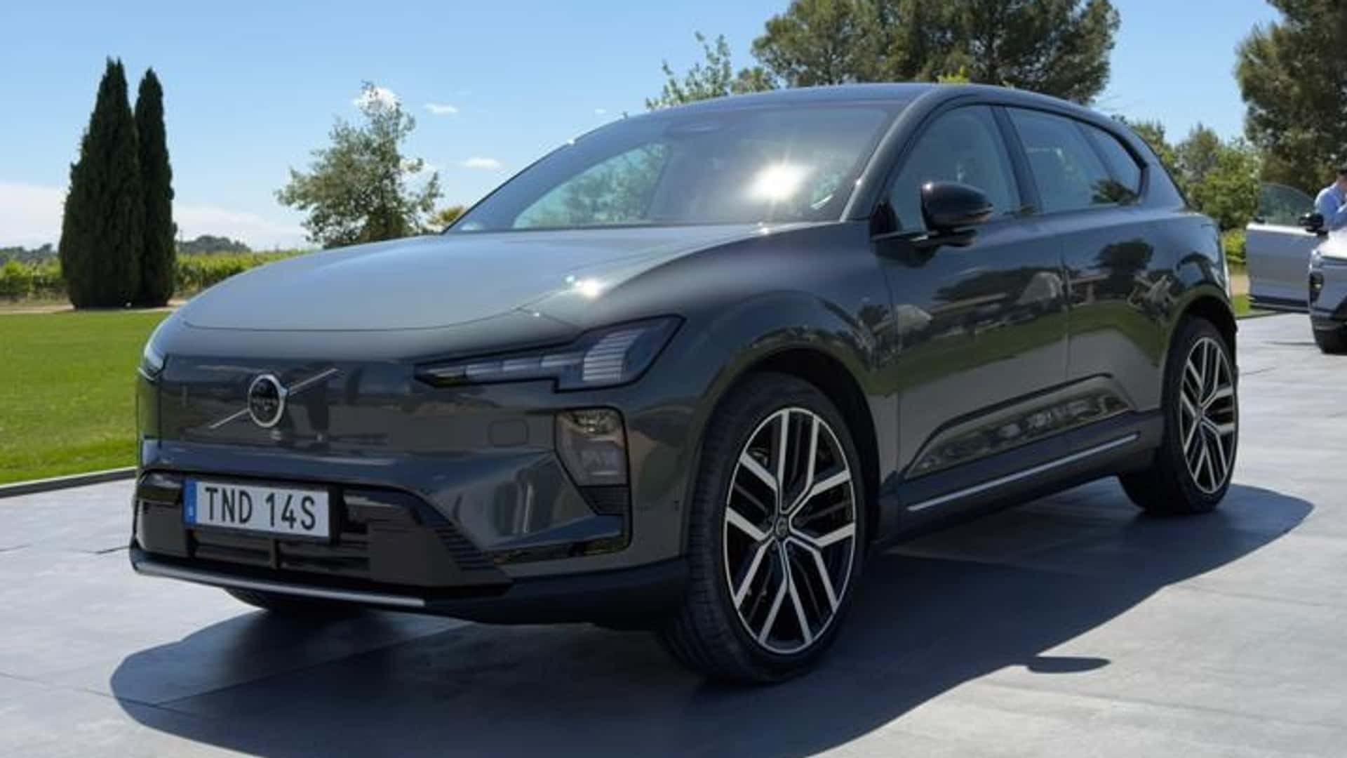 Volvo EX60 no Brasil: preços, versões e quando chega 1
