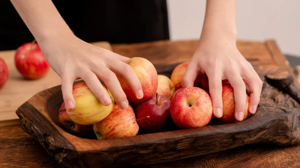 O que acontece com seu corpo ao comer maçã todos os dias 1