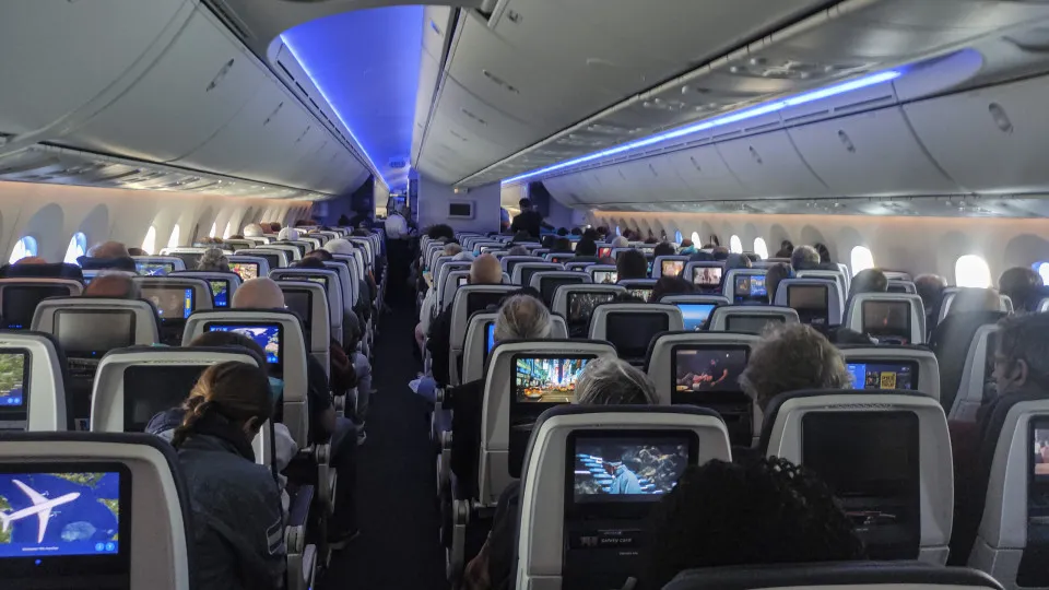 Truques para conseguir os melhores assentos no avião sem pagar mais 11