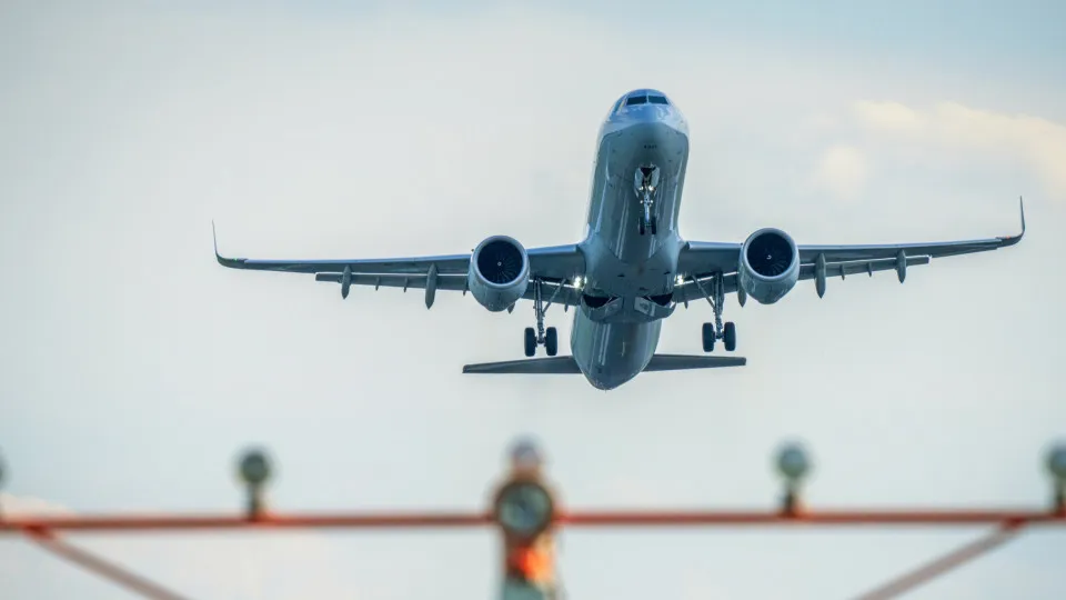 Por que voar de avião está ficando cada vez mais perigoso? 1