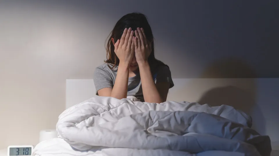 Distúrbios do sono podem ser sinal precoce de demência; entenda 7