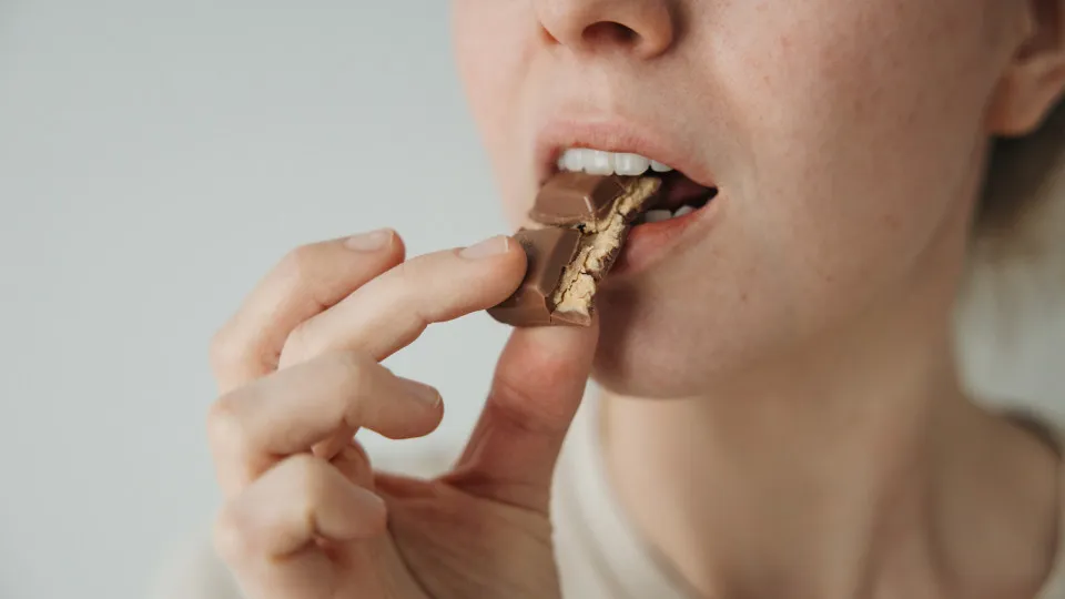 Qual é a melhor hora para comer doces? Nutricionista explica 7