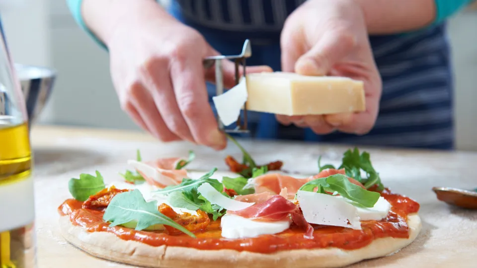 A massa de pizza que você faz no liquidificador em segundos 11