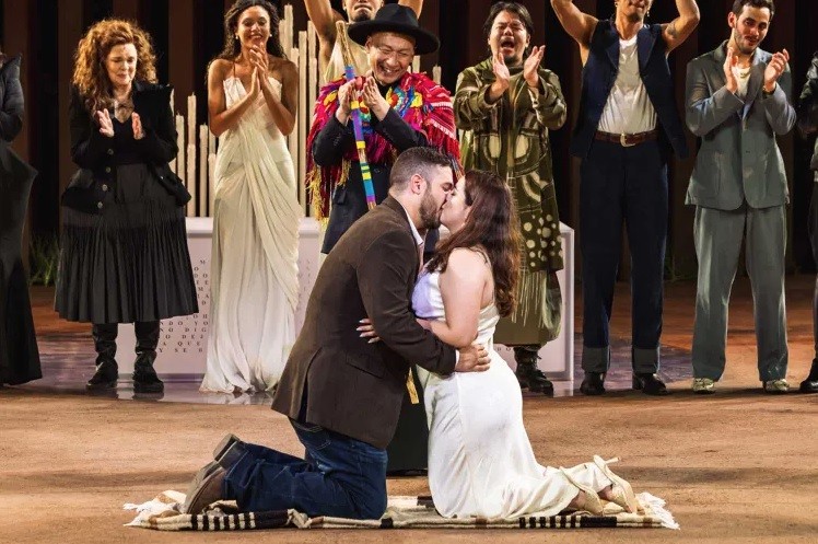 'Amor possível': diretor reescreve o fim de 'Romeu e Julieta' e leva noivos para se casarem no palco 17