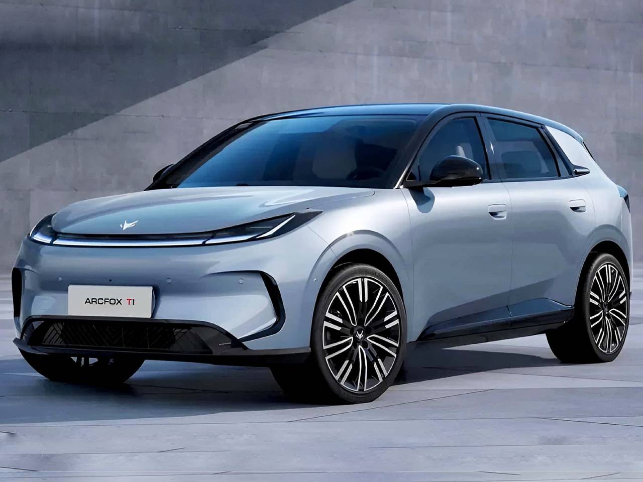 BAIC ArcFox T1