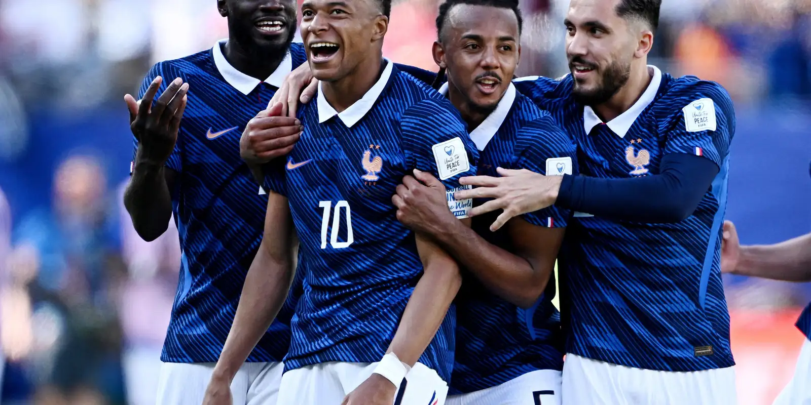 França vence Senegal por 3 a 1 na estreia do Grupo I da Copa do Mundo 12
