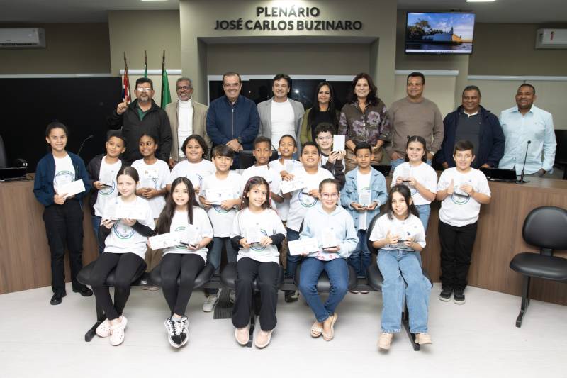 Vereadores Mirins apresentam propostas durante sessão solene na Câmara de Bertioga 11