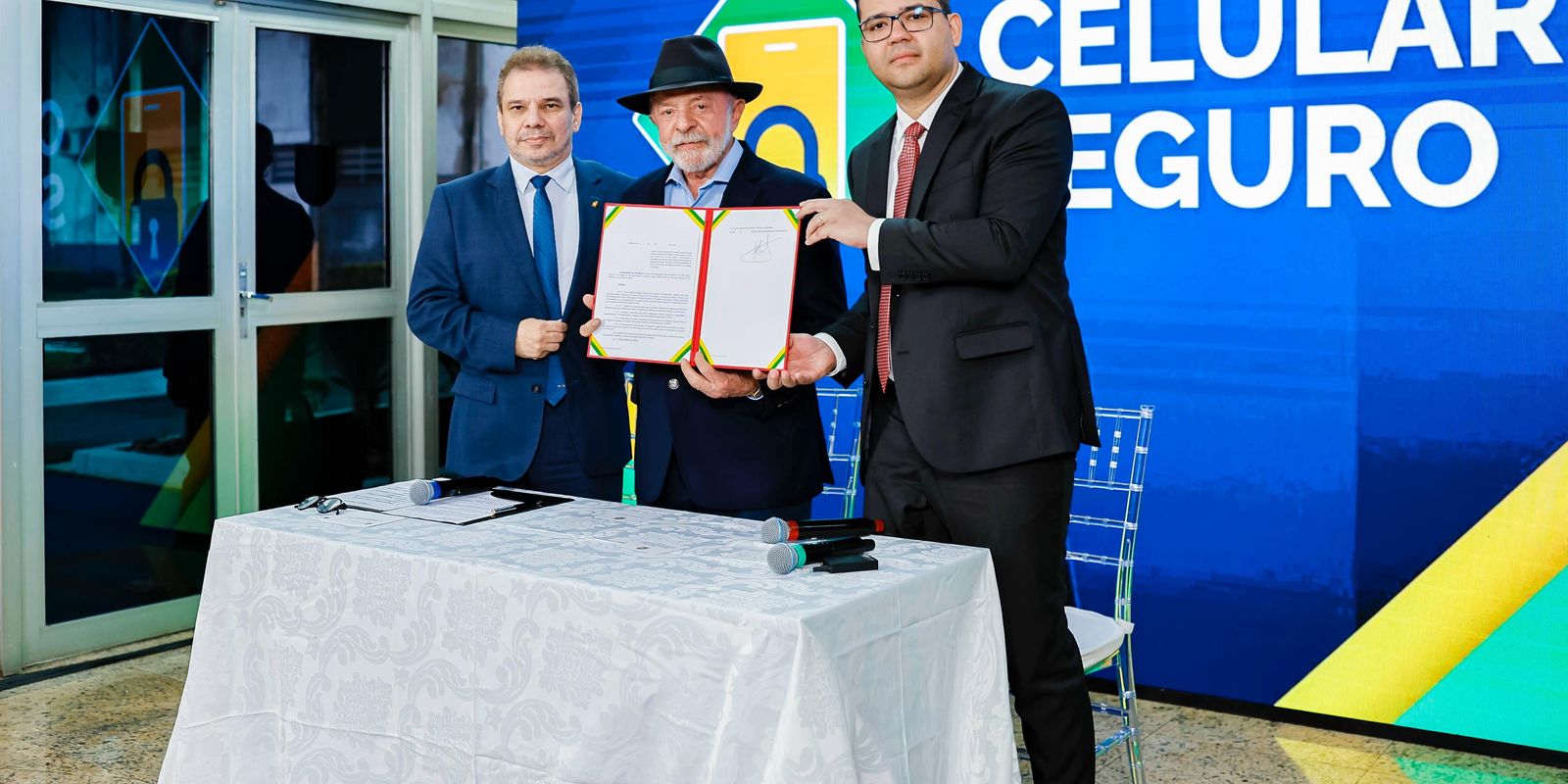 Lula cria plataforma para coibir roubos de celulares e vendas ilegais 18