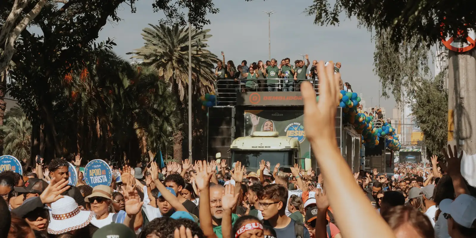 Marcha para Jesus reúne público evangélico no centro de São Paulo 11