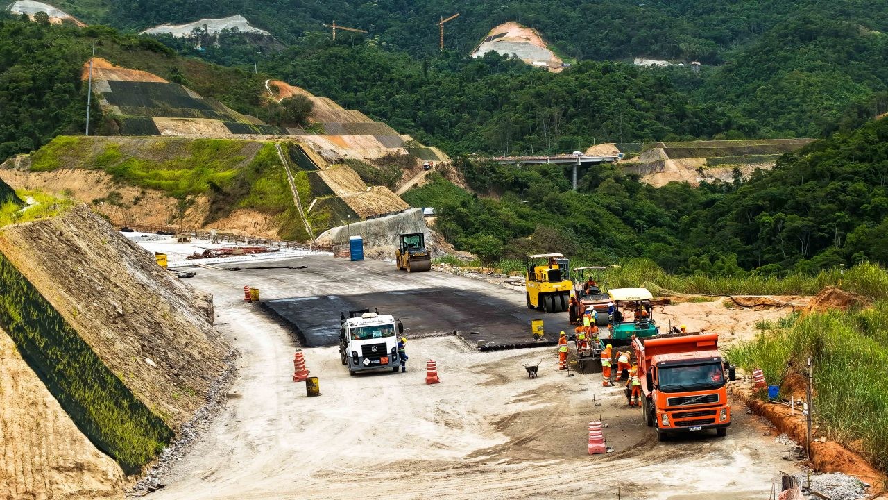 Nova Serra das Araras terá 4km da pista de subida liberados nesta semana; saiba mais 14